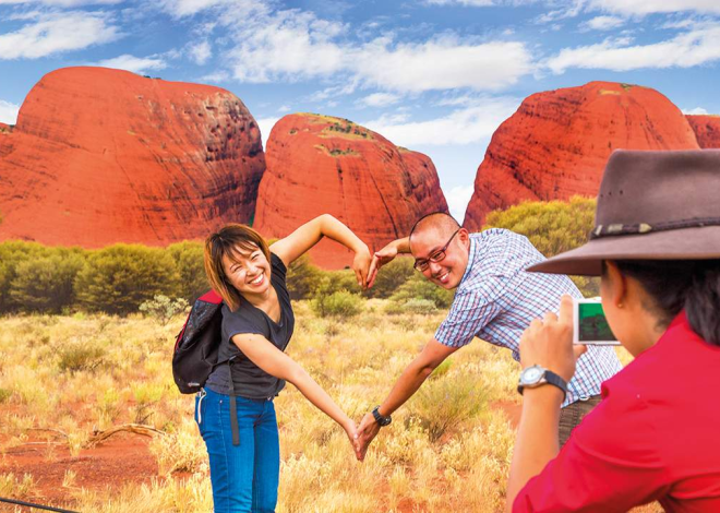 Exploring Uluru on a Budget: An In-Depth Guide to Costs & Savings